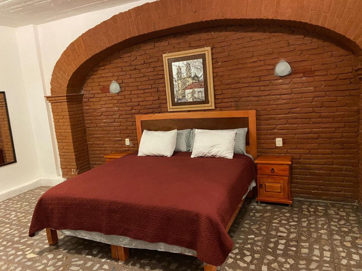 El Gran Toril Hotel Taxco de Alarcon Kültér fotó