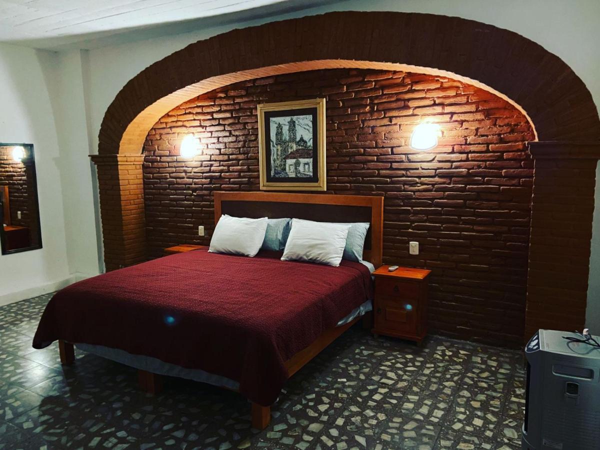 El Gran Toril Hotel Taxco de Alarcon Kültér fotó